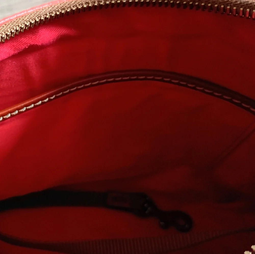 Dooney & Bourke Womens Kiley Orange Peach Pebbled Leather Red Liner Hobo Handbag